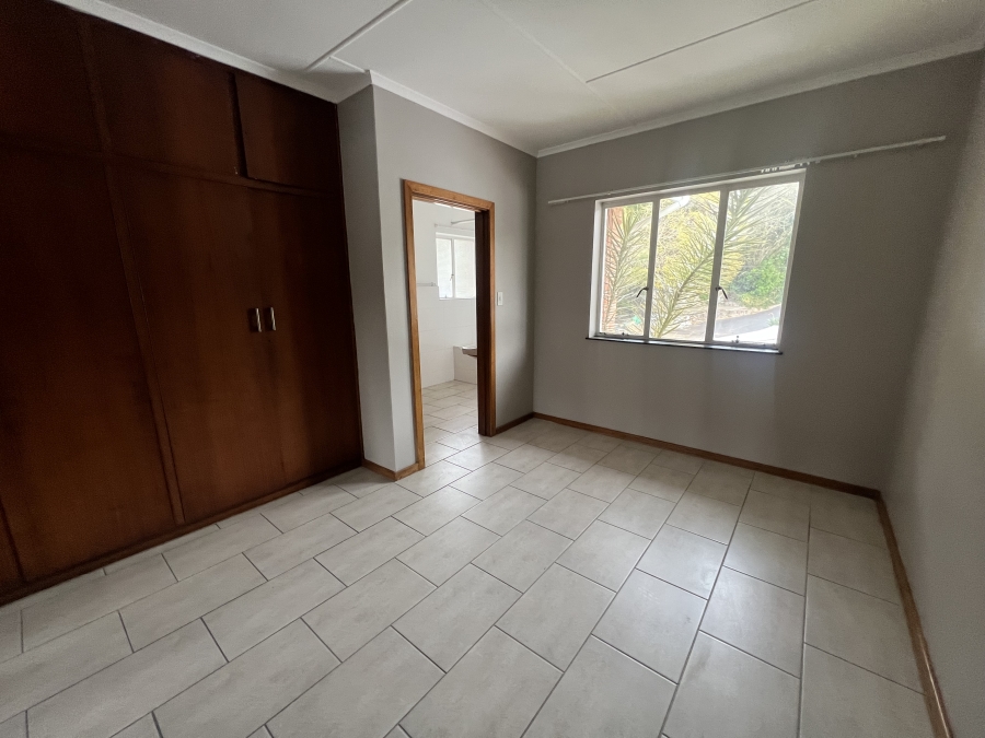 2 Bedroom Property for Sale in Bonza Bay Eastern Cape